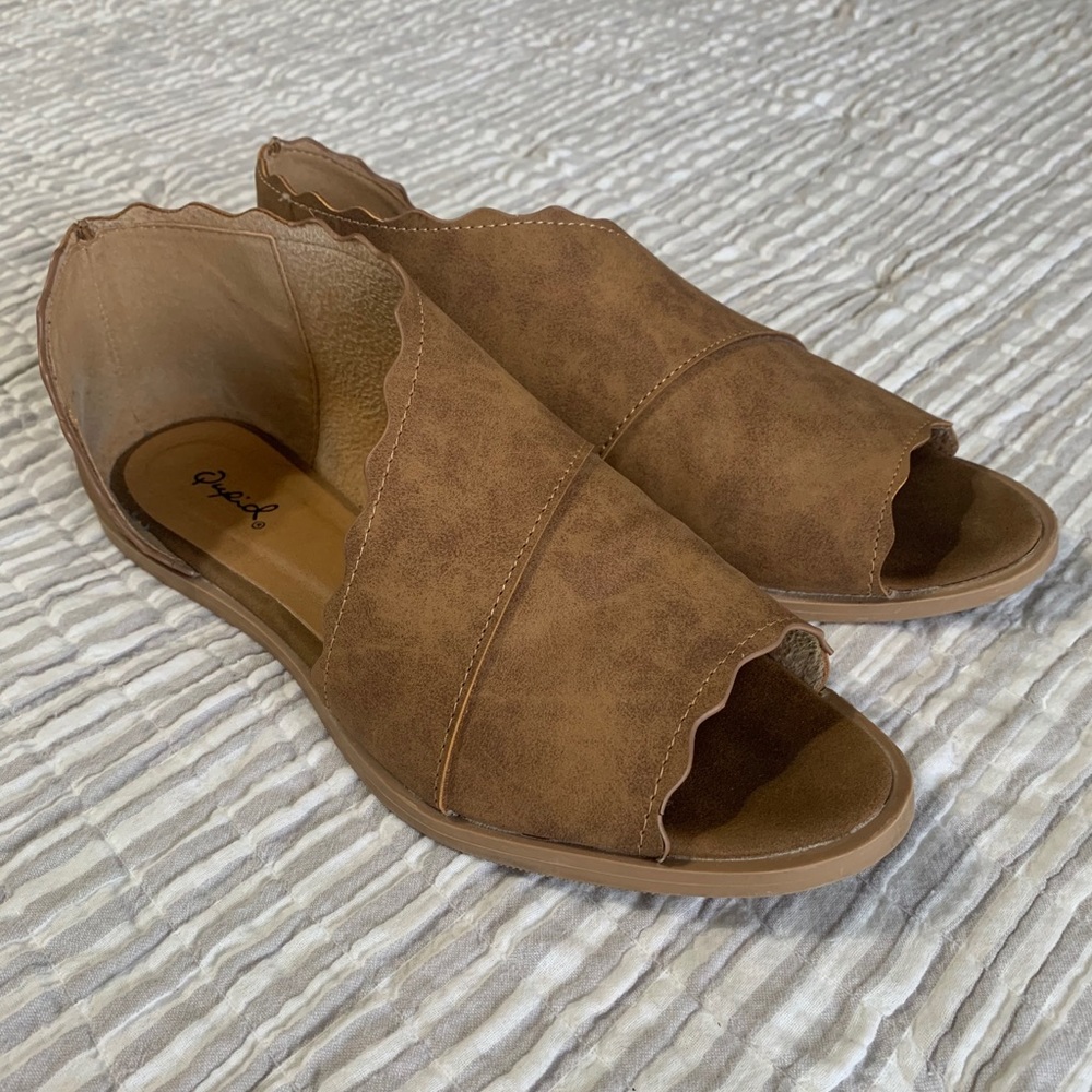 Scalloped Peep Toe Flats